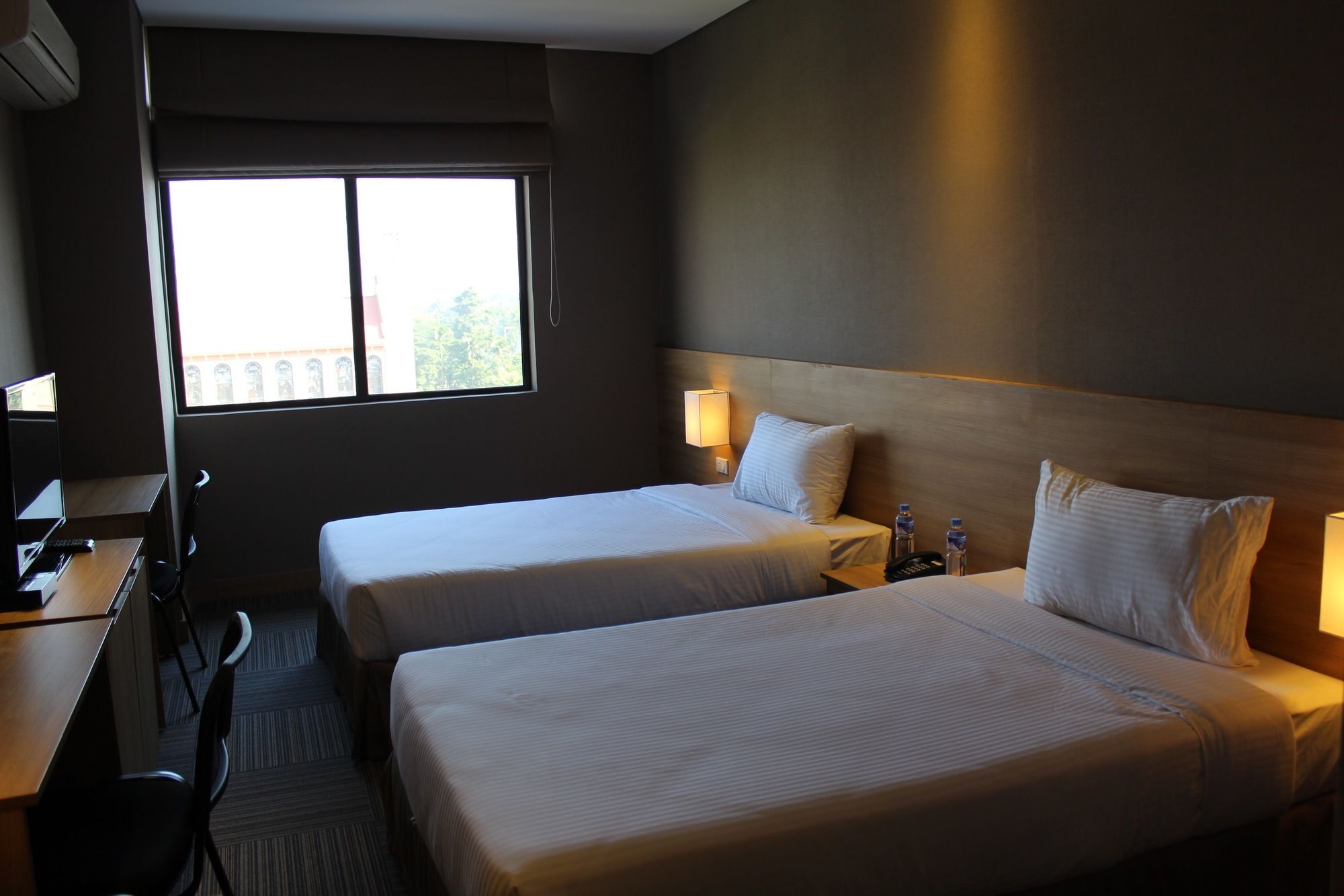 Madison 101 Hotel + Tower Quezon City Eksteriør billede