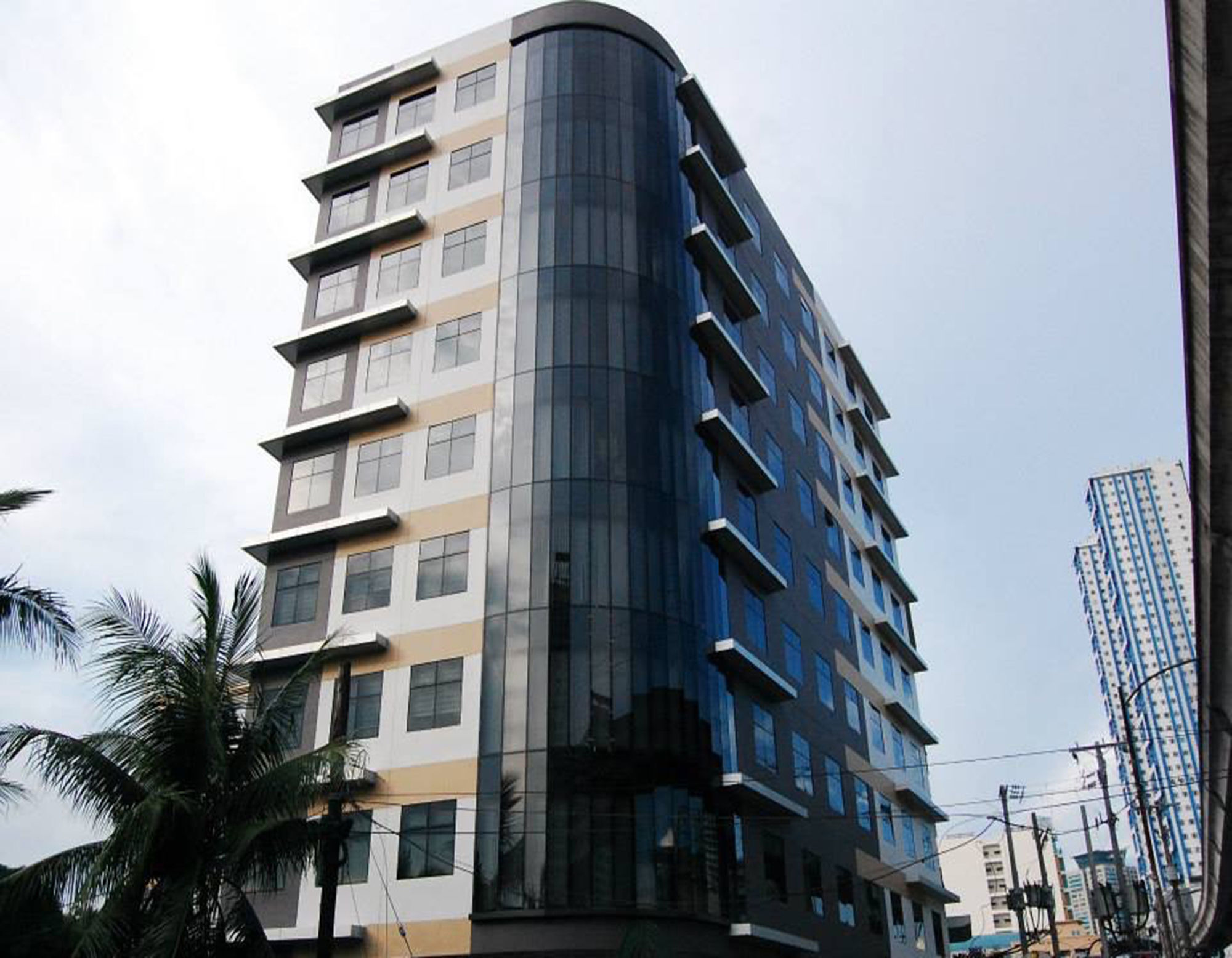 Madison 101 Hotel + Tower Quezon City Eksteriør billede