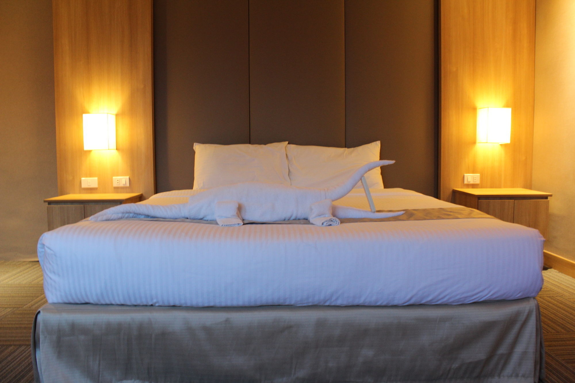Madison 101 Hotel + Tower Quezon City Eksteriør billede